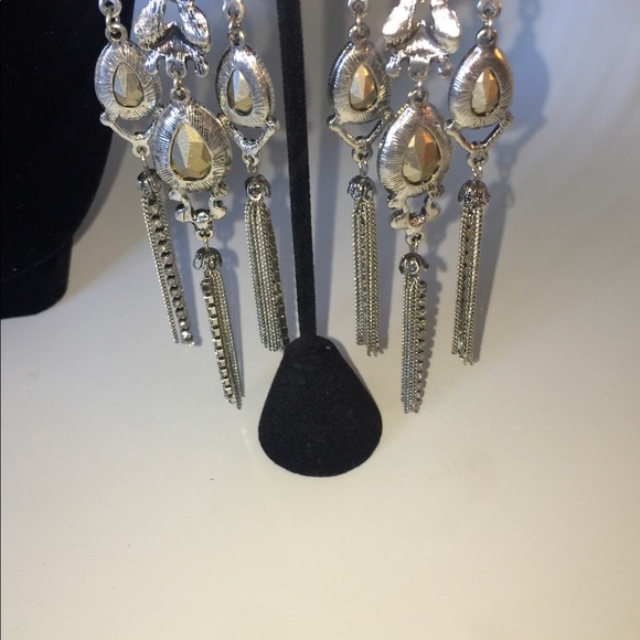 TASHA SILVER CRYSTAL CRACKLED FINISH CRYSTAL EARRINGS SHOULDER DUSTERS NWT - Picture 7 of 7